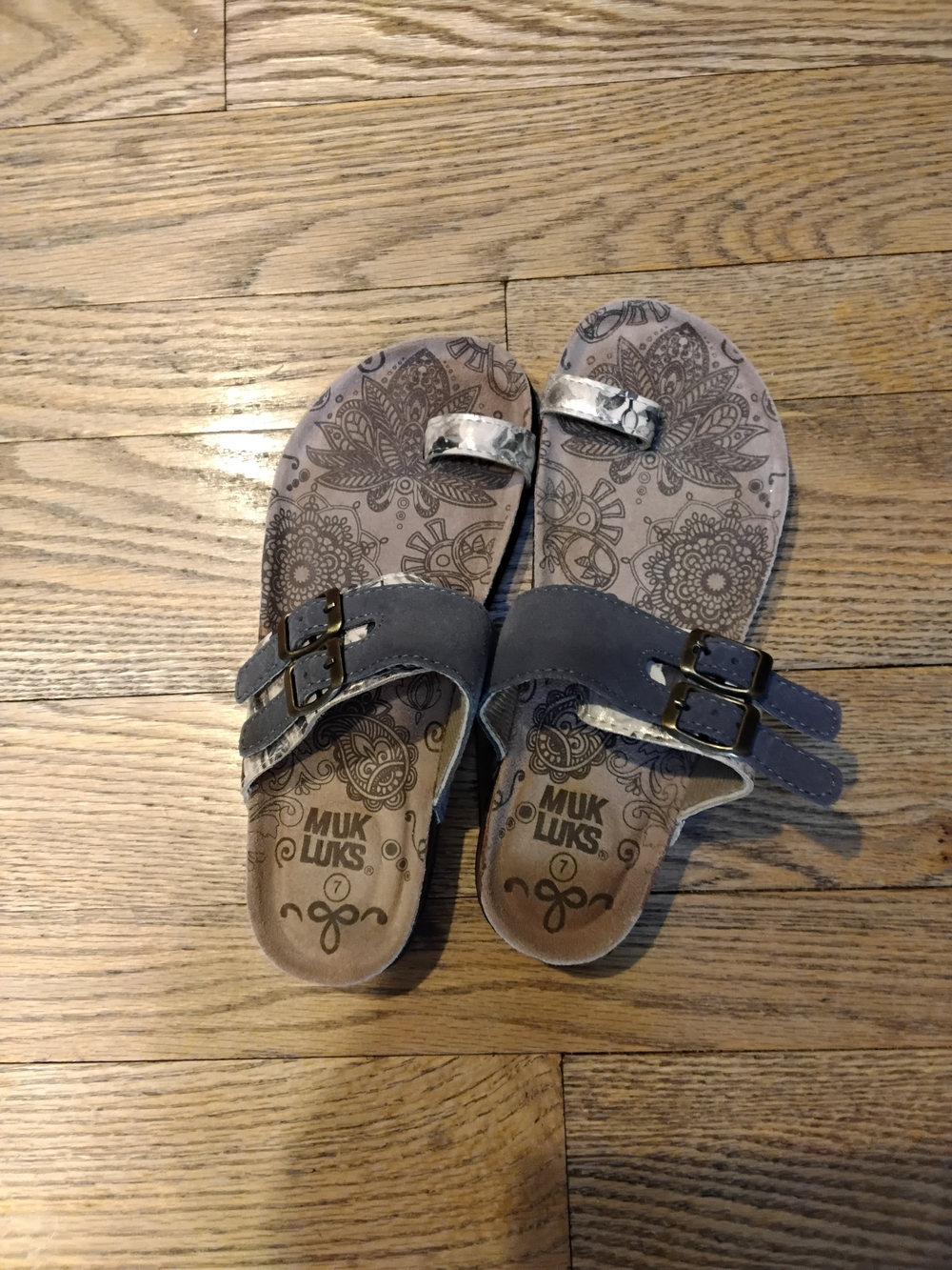 Muk Luks Gray/Blue Buckle Slide Sandals